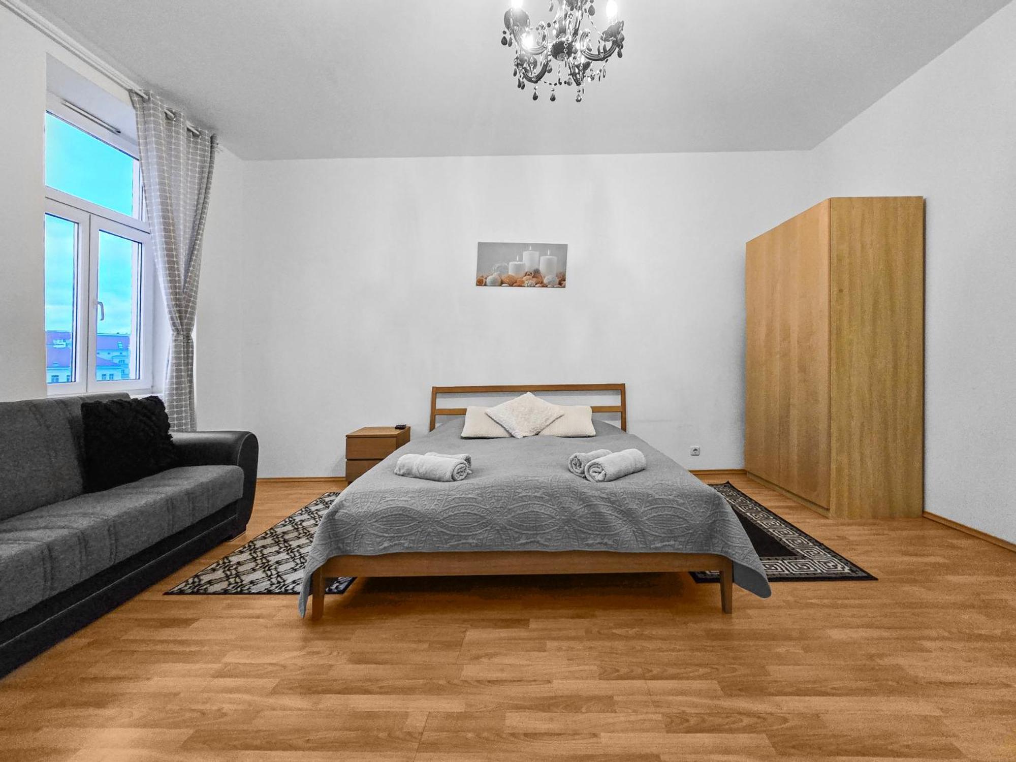 Modern Three-Bedroom, Triple King Beds Wenen Buitenkant foto